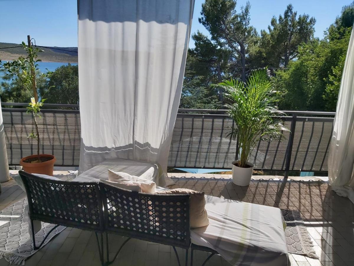 Beach House Valerija Rovanjska Exterior photo