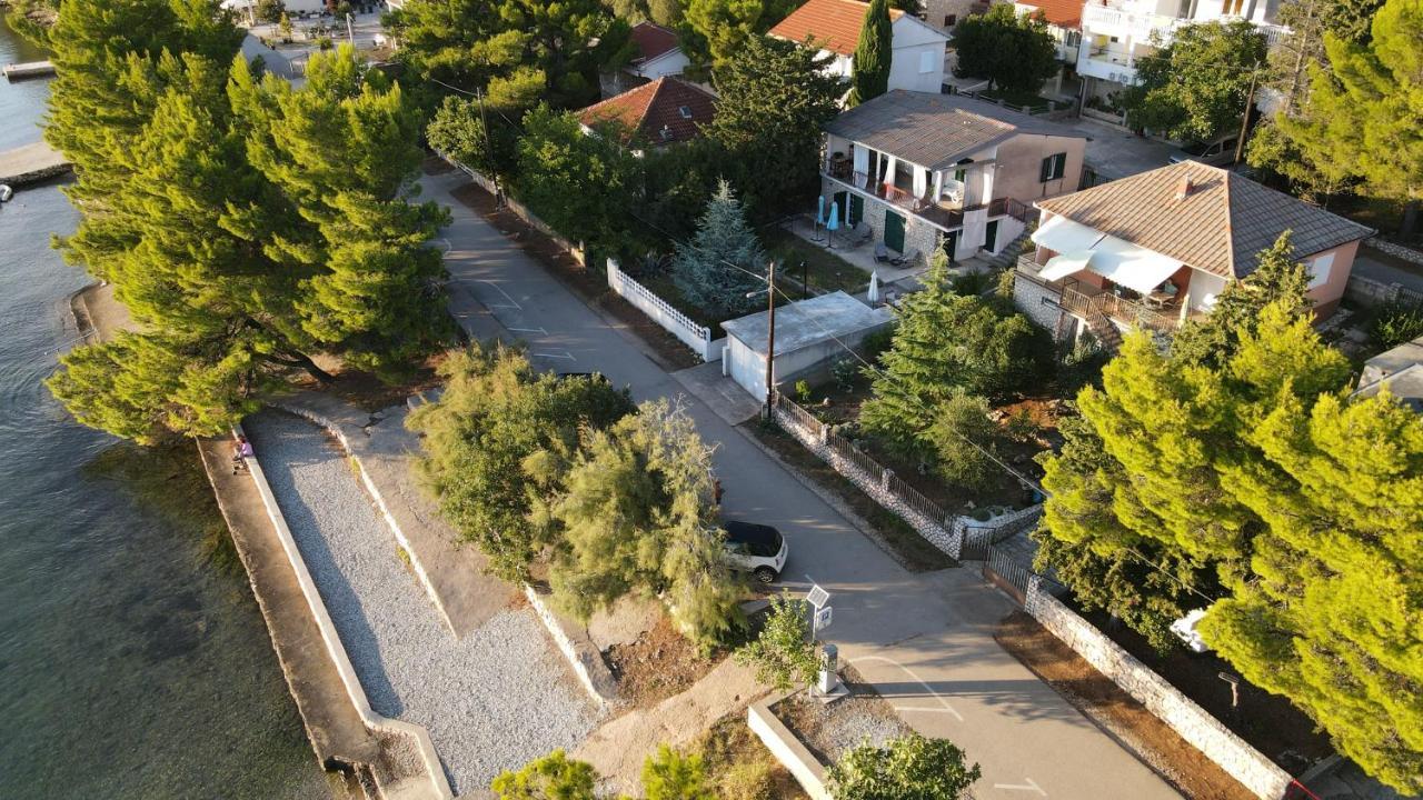 Beach House Valerija Rovanjska Exterior photo
